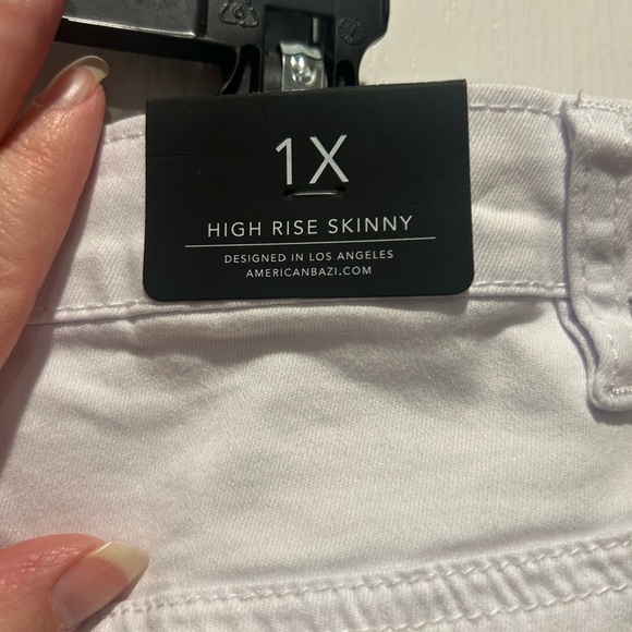 American Bazi White Distressed Skinny Jeans NWT - Picture 9 of 10